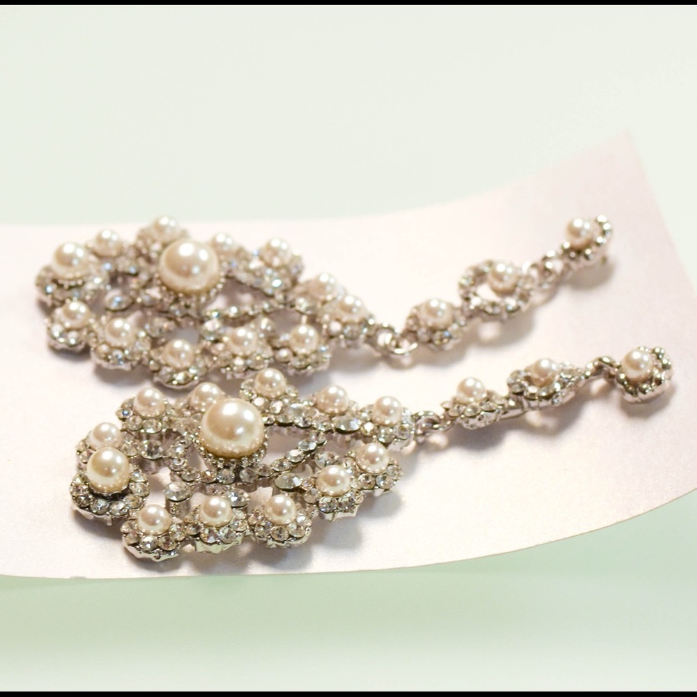 NWT-Crystal and Pearl Chandelier Earrings CE-971 - Picture 2 of 5